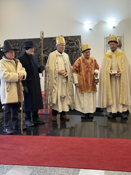Ravenski koledniki zazveneli v Mestni hiši 6. 1. 2026 (12)